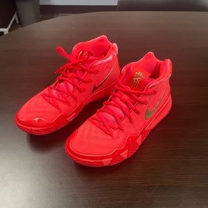 COPY - Nike Kyrie 4 Red Carpet Edition size 10 basketball sneaker